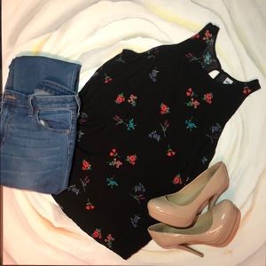Old Navy Large flowery tank top